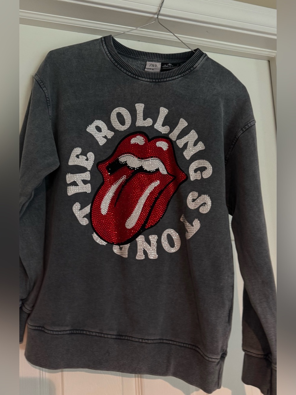 Zara Gray Ribbed Crewneck Sweatshirt with Branded Tag